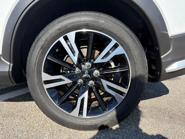 エクリプスクロス Ｇ　ワンオーナー　サンルーフ　キーレス　１８アルミホイール　エアバッグ　オートマ　フル装備　助手席エアバッグ　衝突被害軽減システム　スマートキー　オートクルーズコントロール　シートヒーター（35枚目）