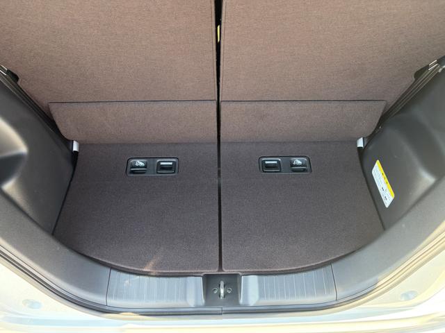 Ｎ－ＢＯＸカスタム Ｇ・Ｌターボホンダセンシング　キーレス　フルセグ　ナビ＆ＴＶ　１５アルミホイール　エアバッグ　オートマ　フル装備　助手席エアバッグ　衝突被害軽減システム　ＥＴＣ　バックカメラ　スマートキー　オートクルーズコントロール（8枚目）