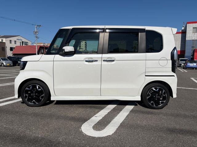 Ｎ－ＢＯＸカスタム Ｇ・Ｌターボホンダセンシング　キーレス　フルセグ　ナビ＆ＴＶ　１５アルミホイール　エアバッグ　オートマ　フル装備　助手席エアバッグ　衝突被害軽減システム　ＥＴＣ　バックカメラ　スマートキー　オートクルーズコントロール（13枚目）
