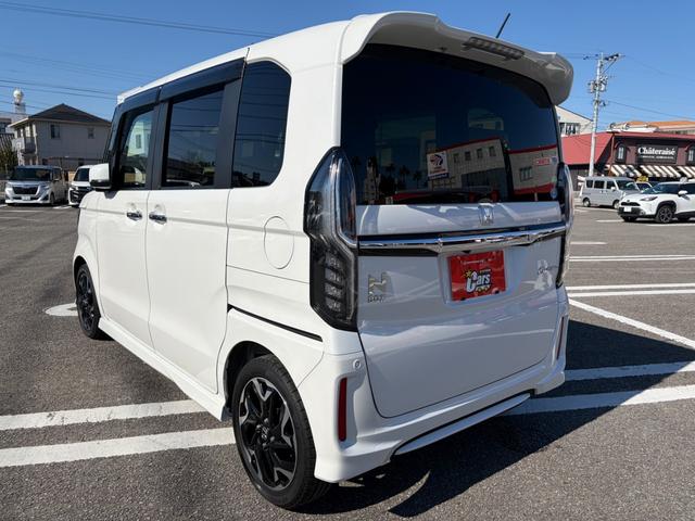 Ｎ－ＢＯＸカスタム Ｇ・Ｌターボホンダセンシング　キーレス　フルセグ　ナビ＆ＴＶ　１５アルミホイール　エアバッグ　オートマ　フル装備　助手席エアバッグ　衝突被害軽減システム　ＥＴＣ　バックカメラ　スマートキー　オートクルーズコントロール（14枚目）