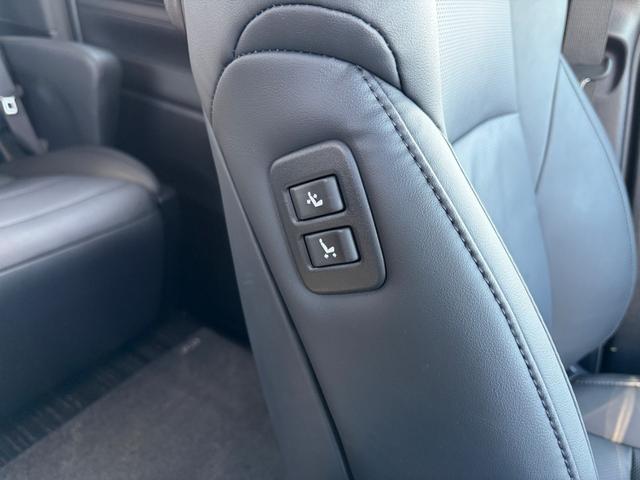 ヴェルファイア ２．５Ｚ　Ｇエディション　ワンオーナー　革シート　キーレス　フルセグ　ナビ＆ＴＶ　１８アルミホイール　乗車定員７人　エアバッグ　電動シート　オートマ　フル装備　助手席エアバッグ　ＥＴＣ　バックカメラ　スマートキー（37枚目）