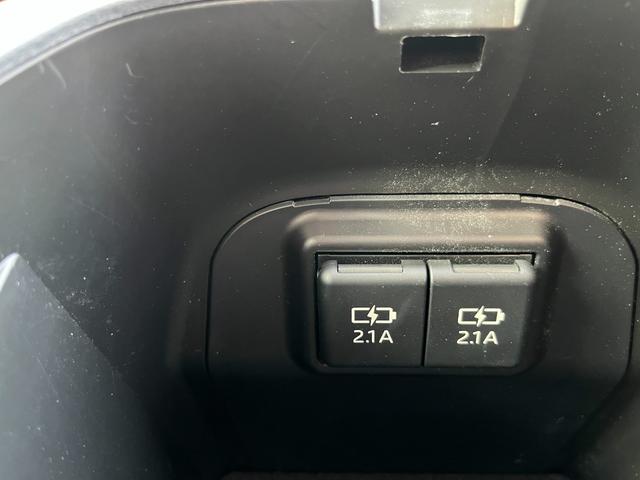 RAV4 X XフルセグTV ナビ Bluetooth オートリトラミラ クルーズコントロール 衝突軽減ブレーキ 車線逸脱警告(15枚目)