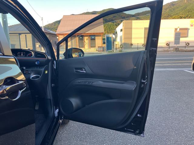 シエンタ ハイブリッドG クエロ ETC TV&ナビ バックカメラ プッシュスタート キーレスエントリー 両側電動スライドドア 3列シート エアバック オートライト パワーウィンドウ 車検付き(5枚目)