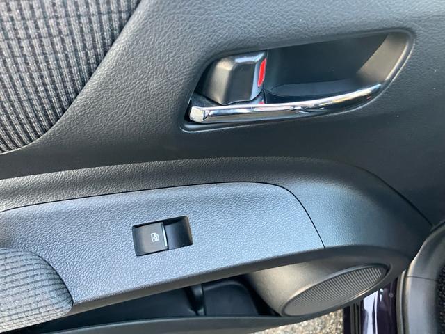 シエンタ ハイブリッドG クエロ ETC TV&ナビ バックカメラ プッシュスタート キーレスエントリー 両側電動スライドドア 3列シート エアバック オートライト パワーウィンドウ 車検付き(35枚目)