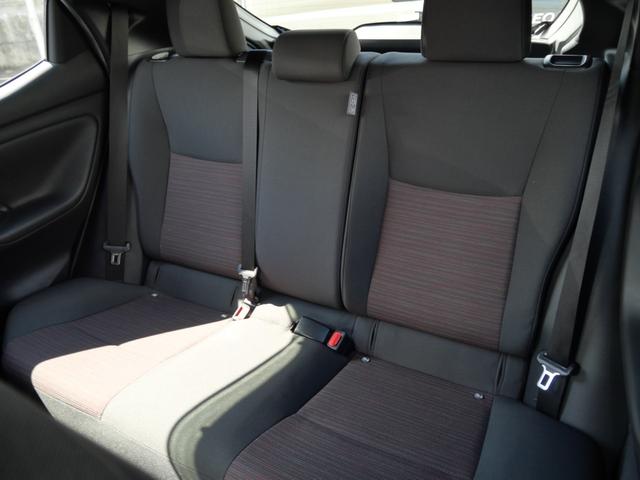 ヤリス Ｇ　スマートキー　プッシュスタート　ディスプレイオーディオ　シートヒーター　ＥＴＣ　全方位モニター　パワーステアリング　パワーウィンドウ（17枚目）