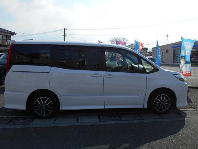 Si 両側パワースライドドア 9インチナビ(3枚目)