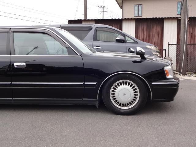 クラウン ロイヤルサルーンＧ　フルタップ車高調　パナソニックナビＴＶ　レースシートカバー（13枚目）