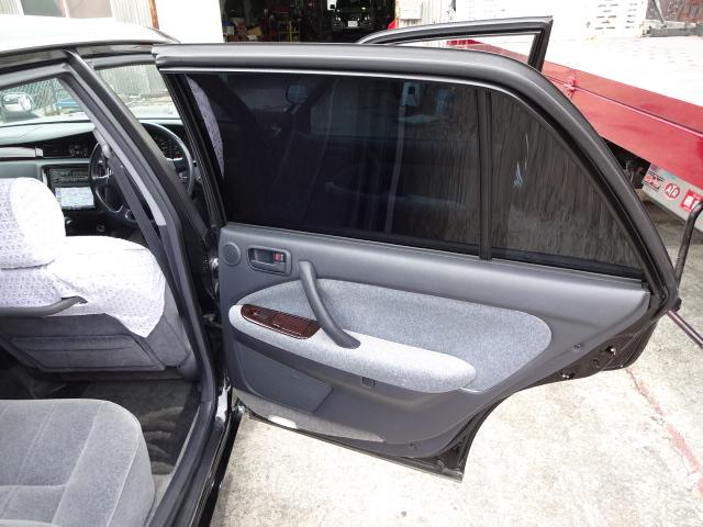 クラウン ロイヤルサルーンＧ　フルタップ車高調　パナソニックナビＴＶ　レースシートカバー（21枚目）