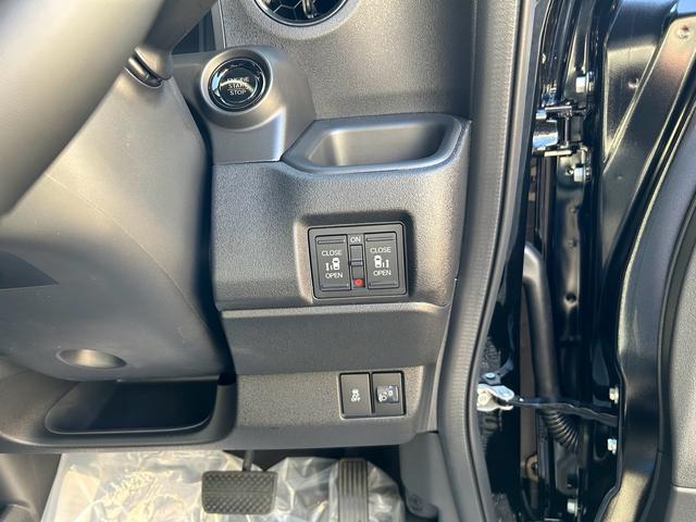 Ｎ－ＢＯＸカスタム ターボ　ホンダセンシング　ナビ装着パッケージ　両側パワースライドドア　カロッツェリア９インチナビ　ＤＴＶ　Ｂｌｕｅｔｏｏｔｈ　ビルトインＥＴＣ　フロアマット　サイドバイザー（8枚目）