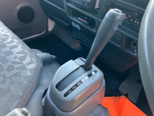 エルフトラック フラットロー オートマ 垂直パワーゲート 三方開 ETC リアダブルタイヤ 積載量1450kg エアコン パワステ パワーウインド 運転席エアバック(20枚目)