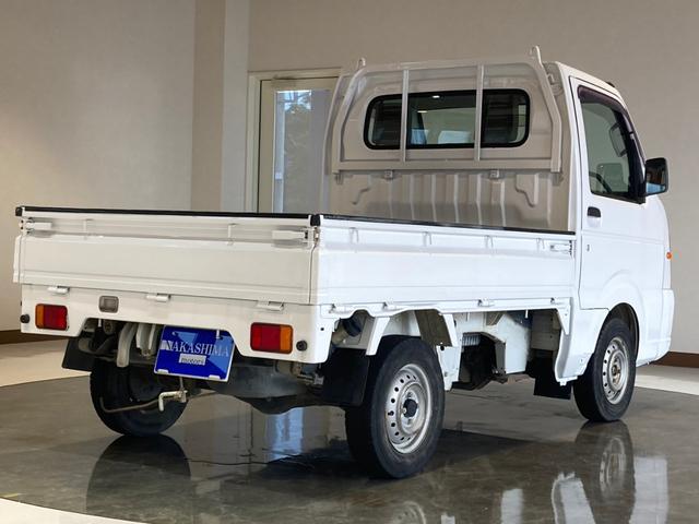 キャリイトラック ＦＣ　４ＷＤ／５ＭＴ　荷台ゴムマット　三方ゴムガード付　ＡＭ／ＦＭラジオ（6枚目）