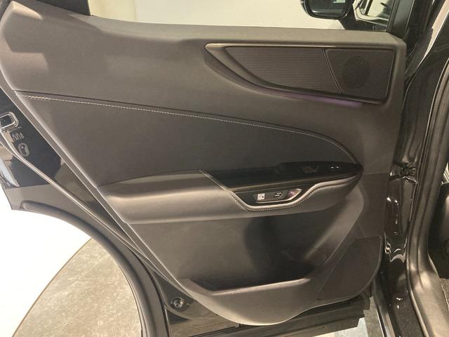 ＮＸ ＮＸ３５０ｈ　Ｆスポーツ　新車保証書／点検記録簿／カードキー／パノラミック／ＨＵＤ／ＢＳＭ／パワーバックドア／本革シート／デジタルインナーミラー／パーキングサポート／電動シート／社外マフラー／追従走行（ＡＣＣ）（46枚目）