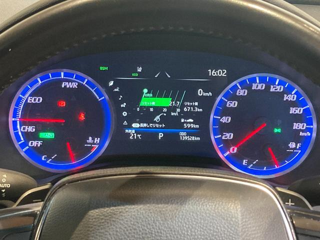 クラウンハイブリッド ＲＳアドバンス　パノラミックビューカメラ／ＨＵＤ／ＢＳＭ／追従機能（ＡＣＣ）／純正ナビ（Ｂｌｕｅｔｏｏｔｈ／ＣＤ／ＤＶＤ）／電動シート／シートヒータ－／シートエアコン／シートエアコン／レザーシート（24枚目）