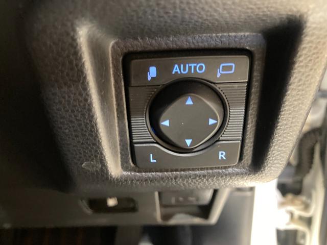 クラウンハイブリッド ＲＳアドバンス　パノラミックビューカメラ／ＨＵＤ／ＢＳＭ／追従機能（ＡＣＣ）／純正ナビ（Ｂｌｕｅｔｏｏｔｈ／ＣＤ／ＤＶＤ）／電動シート／シートヒータ－／シートエアコン／シートエアコン／レザーシート（39枚目）