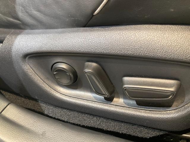 クラウンハイブリッド ＲＳアドバンス　パノラミックビューカメラ／ＨＵＤ／ＢＳＭ／追従機能（ＡＣＣ）／純正ナビ（Ｂｌｕｅｔｏｏｔｈ／ＣＤ／ＤＶＤ）／電動シート／シートヒータ－／シートエアコン／シートエアコン／レザーシート（41枚目）