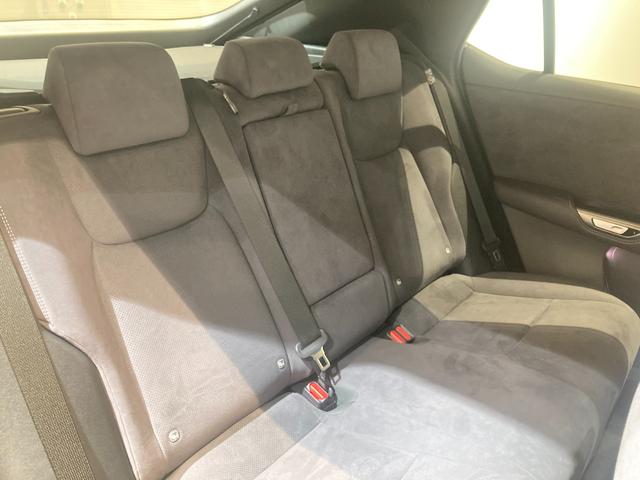 RZ RZ450e バージョンL 電気自動車/パノラミックビュー/14ディスプレイ/パワーリアゲート/電動シート/充電ケーブル/アドバンストドライブ/BSM/ACC(追従機能)(16枚目)