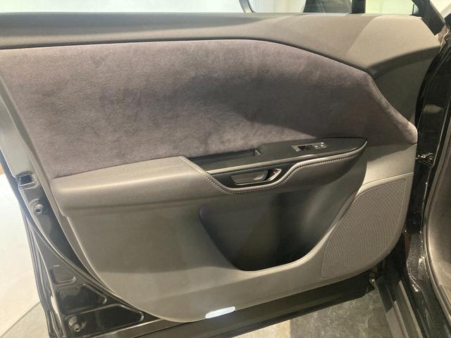 RZ RZ450e バージョンL 電気自動車/パノラミックビュー/14ディスプレイ/パワーリアゲート/電動シート/充電ケーブル/アドバンストドライブ/BSM/ACC(追従機能)(45枚目)