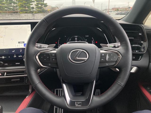 RX RX500h Fスポーツパフォーマンス 純正ディスプレイオーディオ/デジタルインナーミラー/サンルーフ/パノラミックビュー/本革シート/パワーリアゲート/HUD/ACC(追従機能)/電動シート/シートヒーター・エアコン/スペアキー(25枚目)