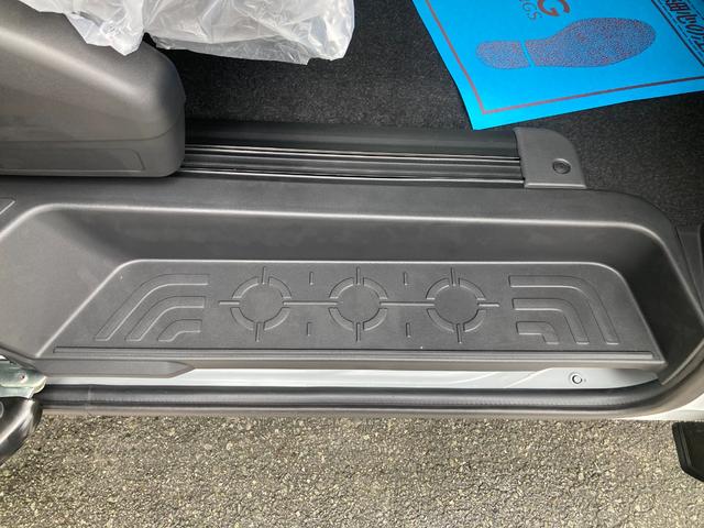 デリカＤ：５ シャモニー　登録済未使用車／両側電動スライド／バックカメラ／パワーリアゲート／ＡＣＣ（追従機能）／電動シート／ステアリングヒーター（17枚目）