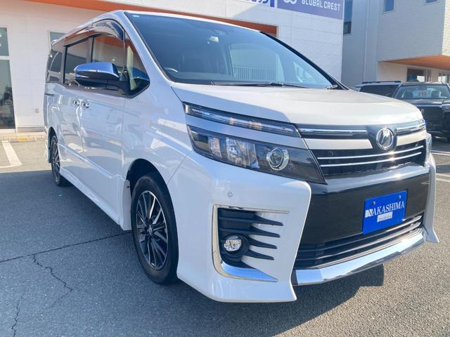 ヴォクシー ＺＳ　煌ＩＩ　両側電動スライド／フルセグナビ（Ｂｌｕｅｔｏｏｔｈ／ＴＶ／ＣＤ／ＤＶＤ）／バックカメラ／後席モニター／プッシュスタート（4枚目）