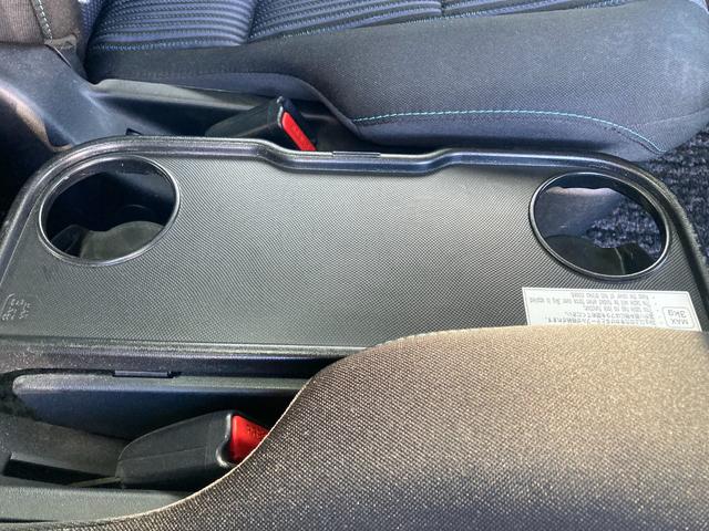 ヴォクシー ＺＳ　煌ＩＩ　両側電動スライド／フルセグナビ（Ｂｌｕｅｔｏｏｔｈ／ＴＶ／ＣＤ／ＤＶＤ）／バックカメラ／後席モニター／プッシュスタート（14枚目）