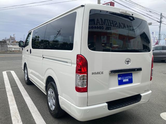 ハイエースバン ＤＸ　ＧＬパッケージ　登録済未使用車／デジタルインナーミラー／パノラミックビューカメラ／ＬＥＤヘッドライト／電動格納ミラー／パワーウィンドウ／キーレス／トヨタセーフティーセンス（8枚目）