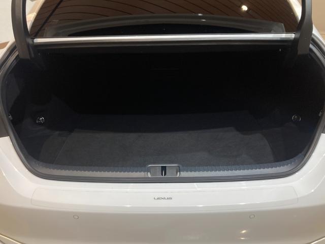 ＥＳ ＥＳ３００ｈ　Ｆスポーツ　ワンオーナー／ＴＲＤフルエアロ／サンルーフ／デジタルインナーミラー／Ｆ　ＳＰＯＲＴ専用オレンジキャリパー／Ｌ　ＴＥＸブラックアルミ／パワーバックドア／置く充電／ＢＳＭ／ＡＣＣ（追従機能）／（13枚目）