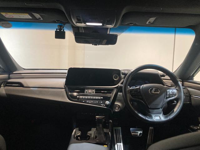 ＥＳ ＥＳ３００ｈ　Ｆスポーツ　ワンオーナー／ＴＲＤフルエアロ／サンルーフ／デジタルインナーミラー／Ｆ　ＳＰＯＲＴ専用オレンジキャリパー／Ｌ　ＴＥＸブラックアルミ／パワーバックドア／置く充電／ＢＳＭ／ＡＣＣ（追従機能）／（19枚目）