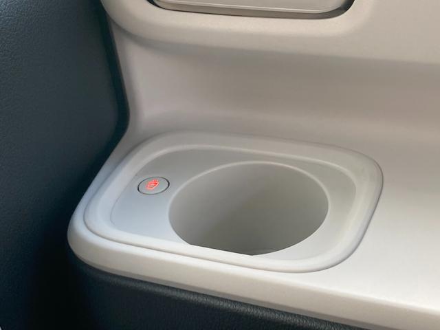 ムーヴキャンバス ストライプスＧ　パノラミックビューカメラ／両側テ電動スライド／ナビ（Ｂｌｕｅｔｏｏｔｈ／ＴＶ／ＣＤ・ＤＶＤ）／両席シートヒーター／ドリンク保温ホルダー（32枚目）