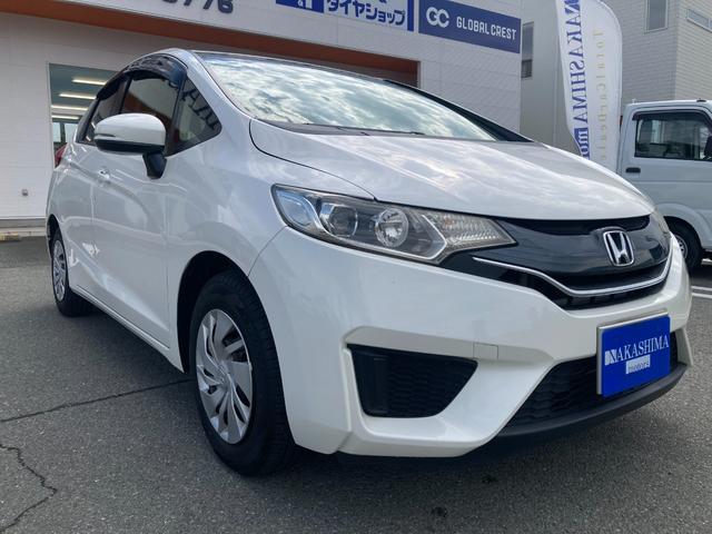 フィット １３Ｇ・Ｆパッケージ　ナビ（Ｂｌｕｅｔｏｏｔｈ／ＣＤ・ＤＶＤ／ＴＶ）／バックカメラ／ＬＥＤヘッドライト／プッシュスタート／スペアキー有（2枚目）