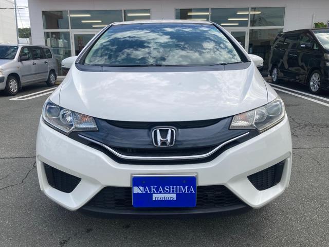 フィット １３Ｇ・Ｆパッケージ　ナビ（Ｂｌｕｅｔｏｏｔｈ／ＣＤ・ＤＶＤ／ＴＶ）／バックカメラ／ＬＥＤヘッドライト／プッシュスタート／スペアキー有（3枚目）