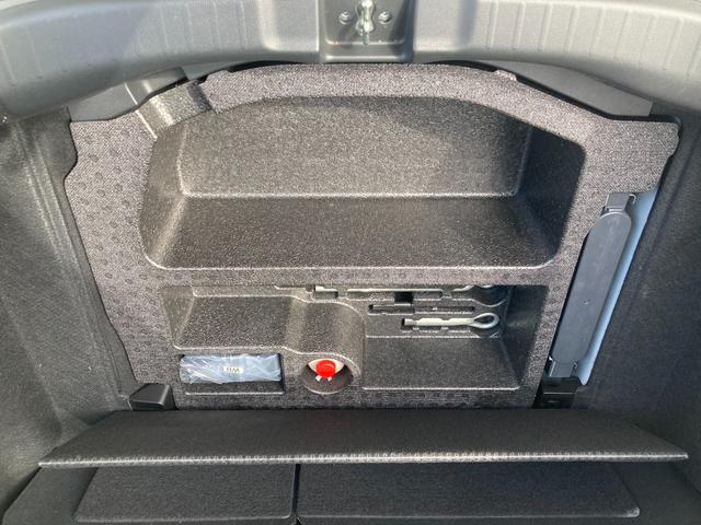 フィット １３Ｇ・Ｆパッケージ　ナビ（Ｂｌｕｅｔｏｏｔｈ／ＣＤ・ＤＶＤ／ＴＶ）／バックカメラ／ＬＥＤヘッドライト／プッシュスタート／スペアキー有（10枚目）