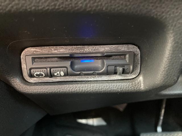 フィット １３Ｇ・Ｆパッケージ　ナビ（Ｂｌｕｅｔｏｏｔｈ／ＣＤ・ＤＶＤ／ＴＶ）／バックカメラ／ＬＥＤヘッドライト／プッシュスタート／スペアキー有（25枚目）