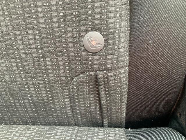 フィット １３Ｇ・Ｆパッケージ　ナビ（Ｂｌｕｅｔｏｏｔｈ／ＣＤ・ＤＶＤ／ＴＶ）／バックカメラ／ＬＥＤヘッドライト／プッシュスタート／スペアキー有（32枚目）