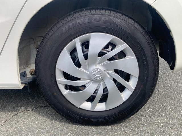 フィット １３Ｇ・Ｆパッケージ　ナビ（Ｂｌｕｅｔｏｏｔｈ／ＣＤ・ＤＶＤ／ＴＶ）／バックカメラ／ＬＥＤヘッドライト／プッシュスタート／スペアキー有（34枚目）