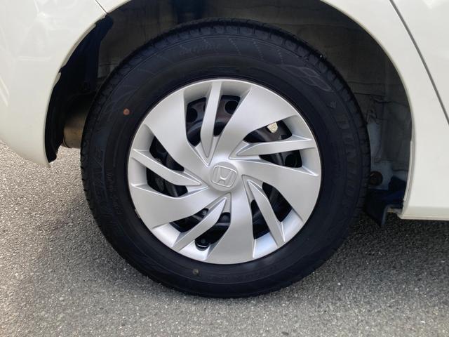 フィット １３Ｇ・Ｆパッケージ　ナビ（Ｂｌｕｅｔｏｏｔｈ／ＣＤ・ＤＶＤ／ＴＶ）／バックカメラ／ＬＥＤヘッドライト／プッシュスタート／スペアキー有（35枚目）