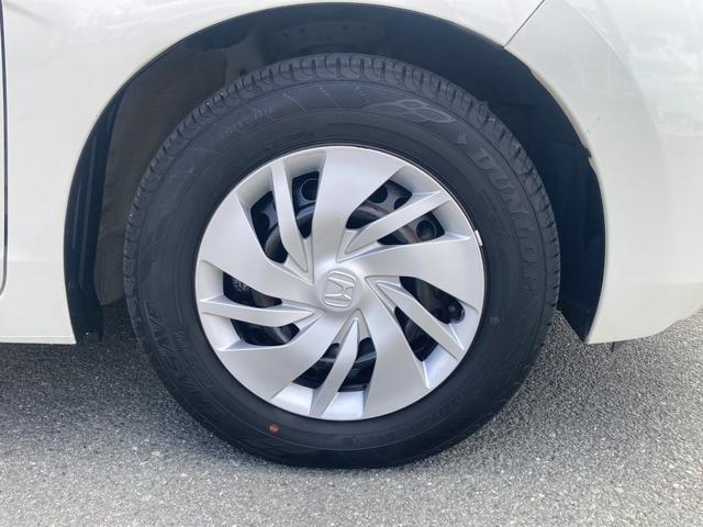 フィット １３Ｇ・Ｆパッケージ　ナビ（Ｂｌｕｅｔｏｏｔｈ／ＣＤ・ＤＶＤ／ＴＶ）／バックカメラ／ＬＥＤヘッドライト／プッシュスタート／スペアキー有（36枚目）