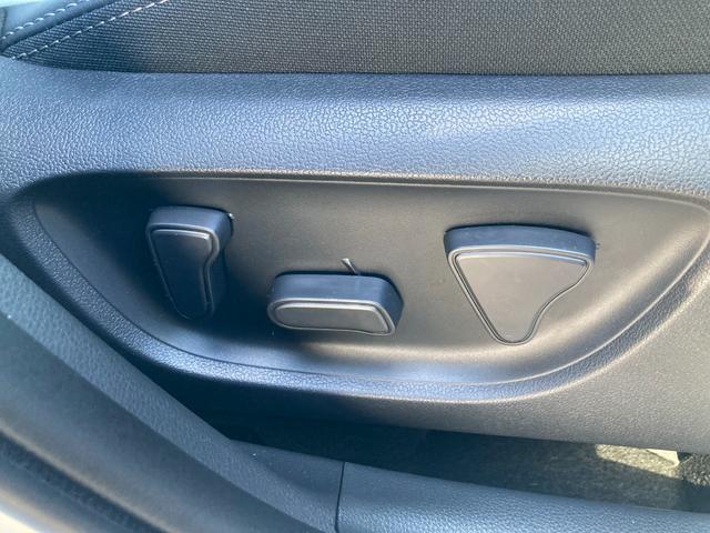 ヤリスクロス ハイブリッドＺ　登録済未使用車／ディスプレイオーディオ／パノラミックビューカメラ／ＢＳＭ／ＡＣＣ（追従機能）／ステアリングヒーター／両席シートヒーター／ハーフレザー（31枚目）