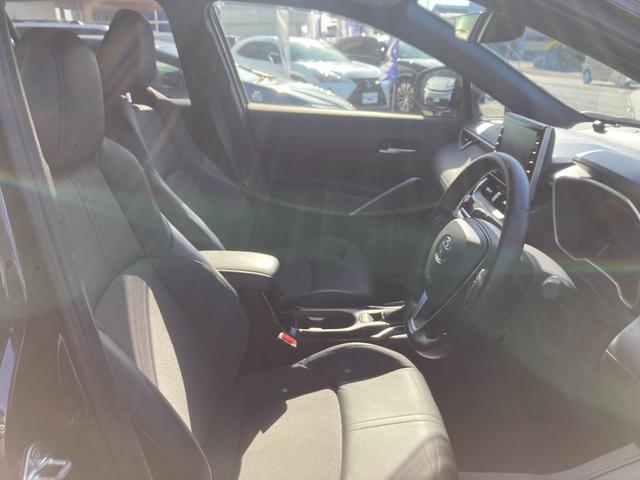 カローラクロス ハイブリッド　Ｚ　トヨタ純正８型ディスプレイオーディオ／パワーリアゲート／ＢＳＭ／ＥＴＣ２．０／両席シートヒーター／ＡＣＣ（15枚目）