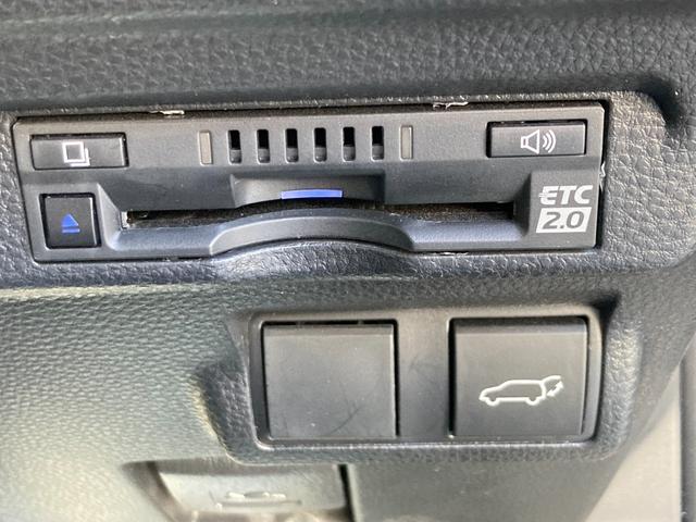 カローラクロス ハイブリッド　Ｚ　トヨタ純正８型ディスプレイオーディオ／パワーリアゲート／ＢＳＭ／ＥＴＣ２．０／両席シートヒーター／ＡＣＣ（37枚目）