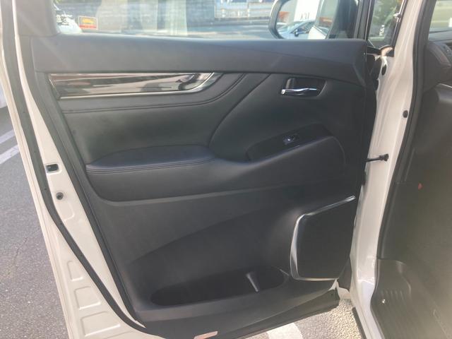 ヴェルファイア ２．５Ｚ　Ｇエディション　後期型／モデリスタフルエアロ／後席モニター／ＡＣＣ（追従機能）／パワーリアゲート／両側電動スライド／ナビ（Ｂｌｕｅｔｏｏｔｈ／ＴＶ／ＣＤ・ＤＶＤ）／電動シート／ＬＥＤヘッドライト（58枚目）