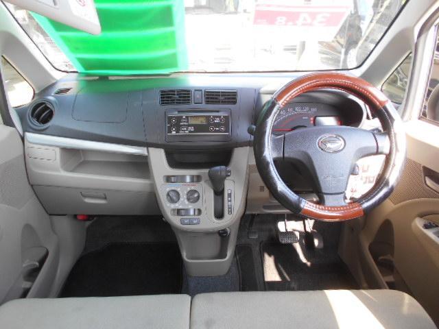 ムーヴ Ｌ　ＳＡ　衝突軽減ブレーキ　記録簿　電格ミラー　キーレス　アイドリングストップ　光軸調整ライト　ベンチシート　純正ＣＤオーディオ　横滑り防止装置　両席エアバック　ＡＢＳ　パワステ　Ｐ／Ｗ　タイミングチェーン式（8枚目）