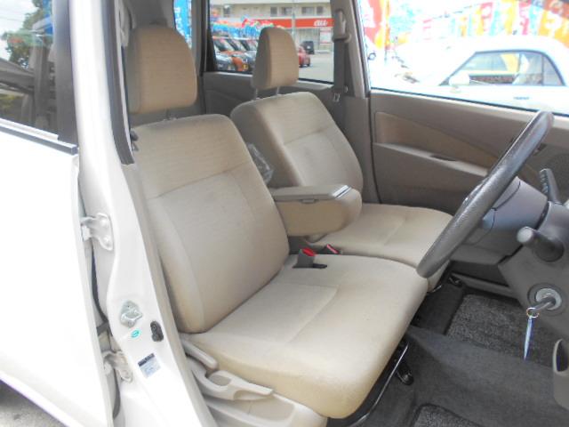 ムーヴ Ｌ　ＳＡ　衝突軽減ブレーキ　／アイドリングストップ　記録簿　キーレス　電格ミラー　盗難防止装置　光軸調整ライト　ＣＤオーディオ　ドアバイザー　取説　パワステ　ベンチシート　タイミングチェーン式　エアコン　Ｐ／Ｗ（11枚目）