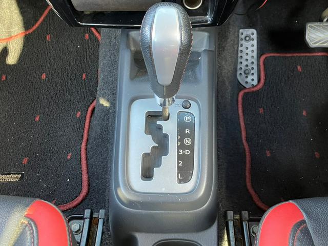クロスアドベンチャー/9型AT 4WD HDDナビ ドラレコ レザーシート シートヒーター 記録簿 DVD再生 ハードカバー 革巻ハンドル 純正AW 電格ミラー ターボ キーレス 光軸調整ライト フォグ スペアキー ミラーヒーター(17枚目)
