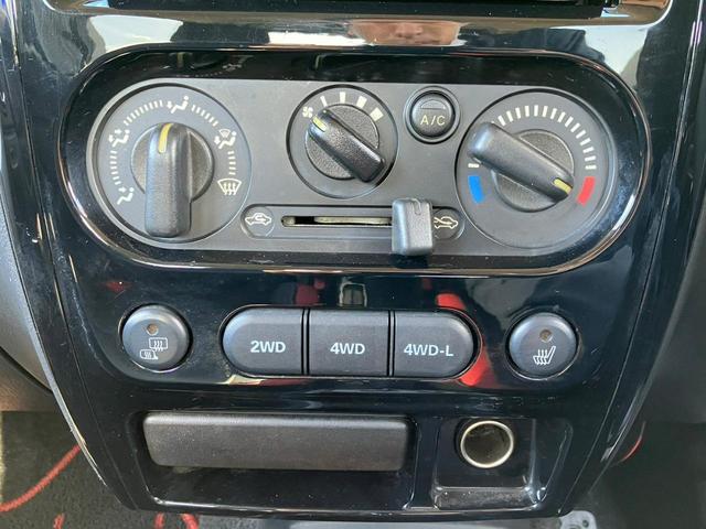クロスアドベンチャー/9型AT 4WD HDDナビ ドラレコ レザーシート シートヒーター 記録簿 DVD再生 ハードカバー 革巻ハンドル 純正AW 電格ミラー ターボ キーレス 光軸調整ライト フォグ スペアキー ミラーヒーター(46枚目)
