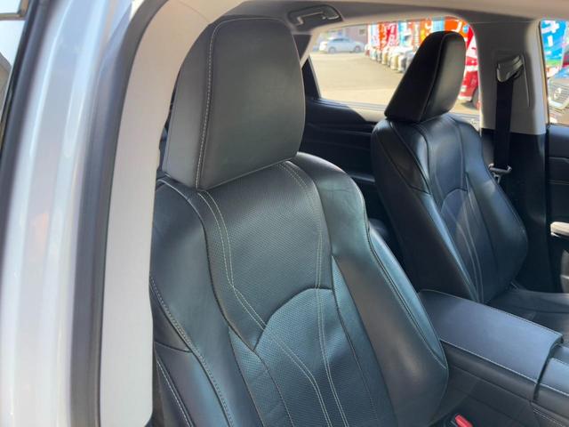 ＲＸ ＲＸ４５０ｈバージョンＬ　社外Ｆスポイラー　純正ナビ　本革黒　衝突軽減ブレーキ　電動バックドア　フルセグＴＶ　走行中視聴可能　Ｂカメラ　プリクラッシュ　ハンドルヒーター　２．０ＥＴＣ　純正アルミ　ドラレコ　シートヒーター＆クーラー　社外アンダーリアスポイラー（63枚目）