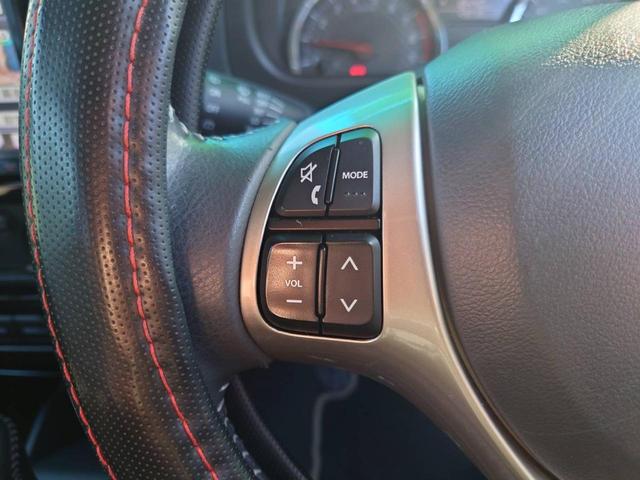 ジムニー ランドベンチャー　１０型ＡＴ　４ＷＤ　メモリーナビ　記録簿　レザーシート　シートヒーター　ドラレコ　フルセグＴＶ　ＥＴＣ　ＤＶＤ再生　ツイーター　けん引フック　ルーフキャリア　サイドガード　マッドガード　ターボ　革巻ハンドル　背面カバー　フォグ　電格ミラー（57枚目）