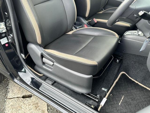 ジムニー ランドベンチャー　１０型ＡＴ　４ＷＤ　メモリーナビ　記録簿　レザーシート　シートヒーター　ドラレコ　フルセグＴＶ　ＥＴＣ　ＤＶＤ再生　ツイーター　けん引フック　ルーフキャリア　サイドガード　マッドガード　ターボ　革巻ハンドル　背面カバー　フォグ　電格ミラー（67枚目）