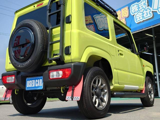 ジムニー ＸＣ　４ＷＤ　ＡＴ　メモリーナビ　／届出済未使用車　衝突軽減　新車保証書　クルコン　フルセグＴＶ　レーン逸脱警報　サイドガード　ルーフキャリア　リアラダー　マッドガード　　シートヒータ　ターボ　ＬＥＤヘッドライト　フォグ　オートライト　オートハイビーム　純正ＡＷ（45枚目）
