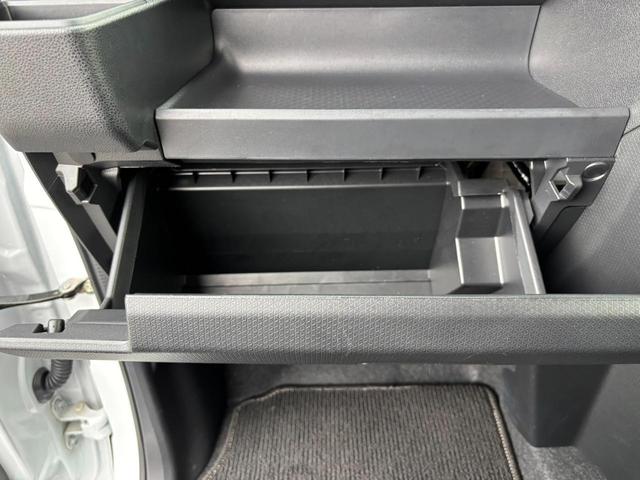 タント カスタムＸ　メモリーナビ　／両側パワードア　衝突軽減ブレーキ　コーナーセンサー　バックカメラ　ＴＶ　レーン逸脱警報　電動パーキングブレーキ　オートブレーキホールド　ハーフレザーシート　シートヒーター　ＬＥＤフォグ　オートハイビーム　ＥＴＣ　ＵＳＢ入力　ＤＶＤ（72枚目）